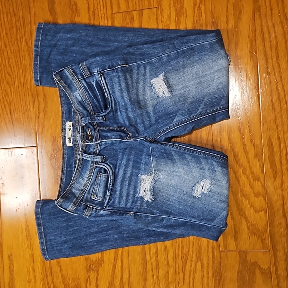 Dollhouse Jeans - Picture 2 of 8